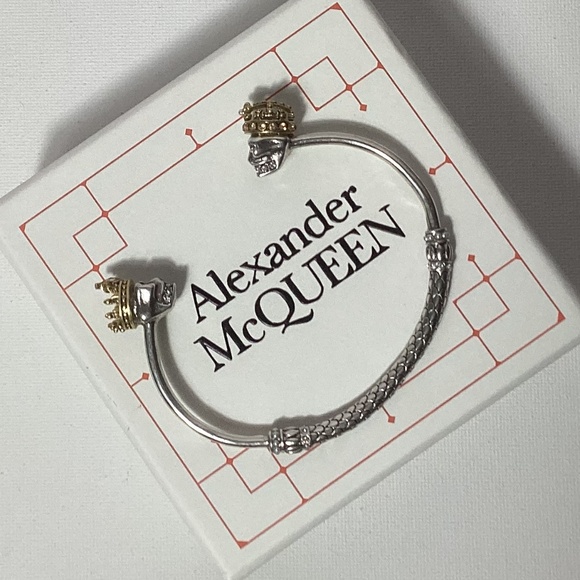 Alexander McQueen Silver King and Queen Cuff Bracelet - Picture 1 of 3